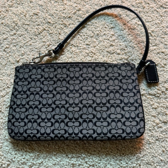 Coach Wristlet - Picture 2 of 4